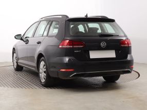 Volkswagen Golf - 2020