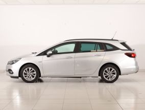 Opel Astra - 2020