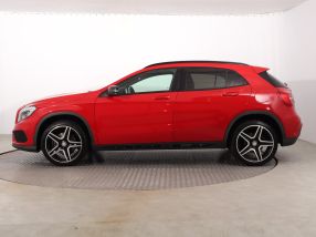 Mercedes-Benz GLA - 2016