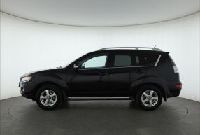 Mitsubishi Outlander - 2010