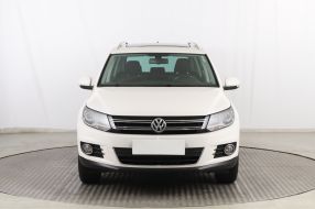 Volkswagen Tiguan - 2012