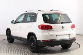 Volkswagen Tiguan - 2012