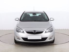 Opel Astra - 2010
