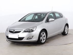 Opel Astra - 2010