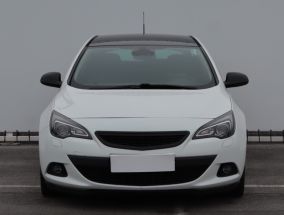 Opel Astra - 2012