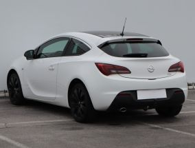 Opel Astra - 2012