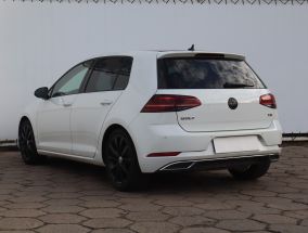 Volkswagen Golf - 2017