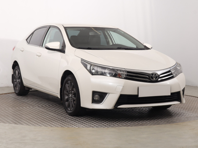 Toyota Corolla 2015