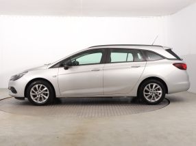 Opel Astra - 2022