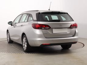 Opel Astra - 2022