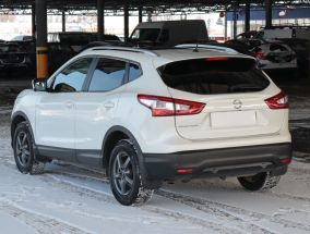 Nissan Qashqai - 2015