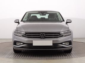 Volkswagen Passat - 2021