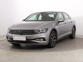 Volkswagen Passat - 2021