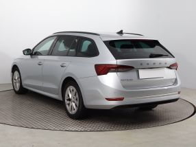 Škoda Octavia - 2021
