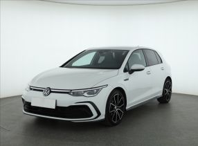Volkswagen Golf - 2020