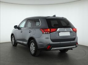 Mitsubishi Outlander - 2017
