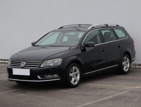 Volkswagen Passat - 2011
