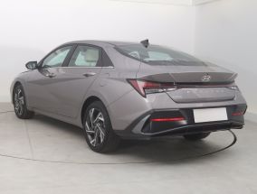 Hyundai Elantra - 2023