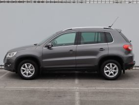 Volkswagen Tiguan - 2011