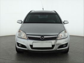Opel Astra - 2010
