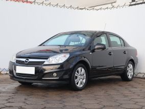 Opel Astra - 2010