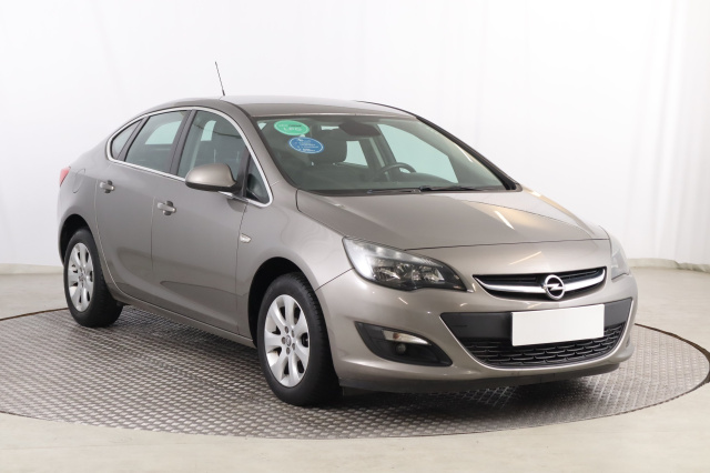Opel Astra 2016
