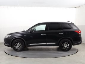 Mitsubishi Outlander - 2019