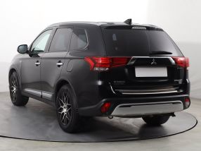 Mitsubishi Outlander - 2019