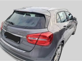 Mercedes-Benz GLA - 2015