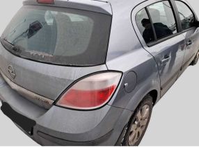 Opel Astra - 2004
