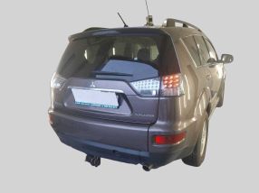 Mitsubishi Outlander - 2012