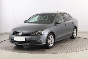 Volkswagen Jetta - 2016
