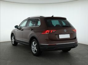 Volkswagen Tiguan - 2020