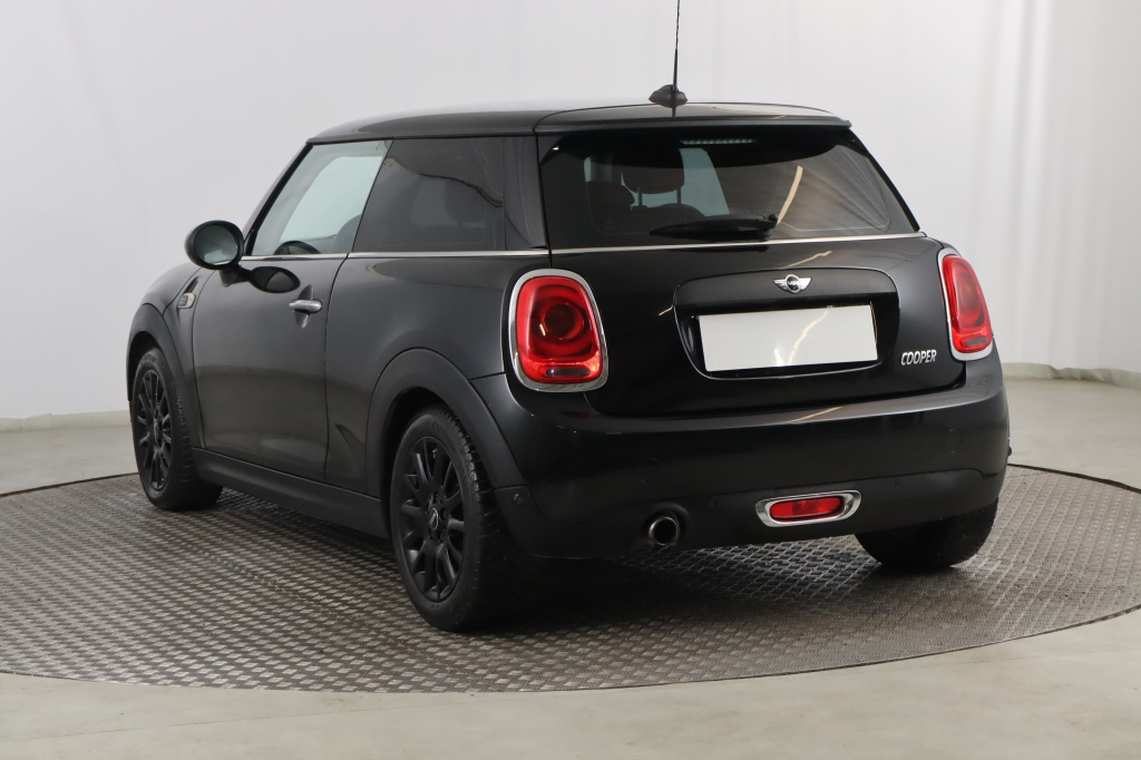 MINI 3-door