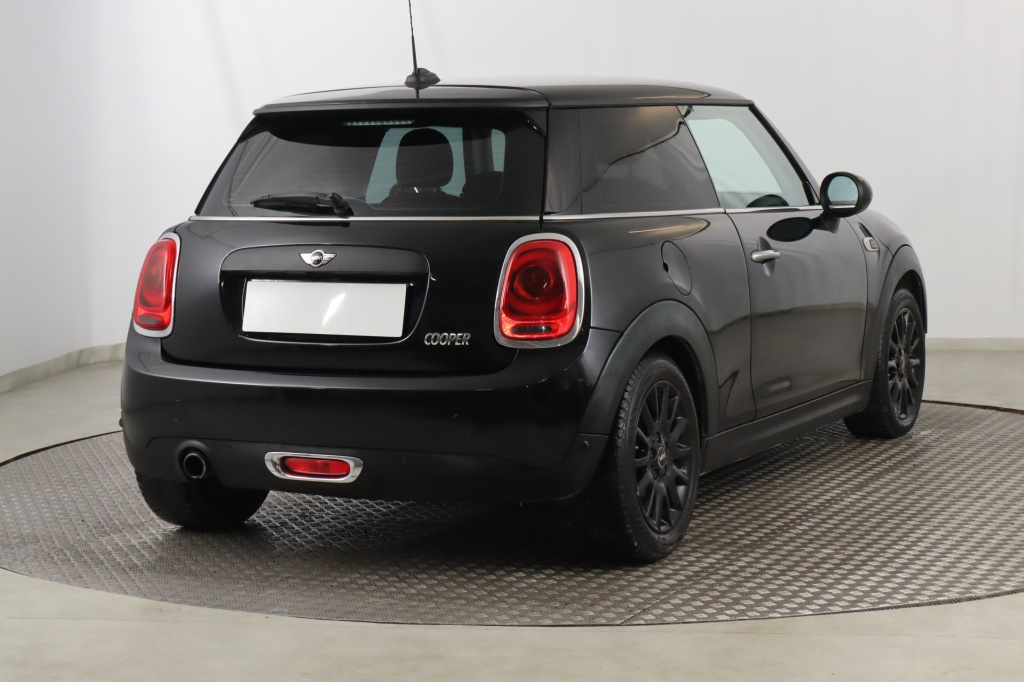 MINI 3-door