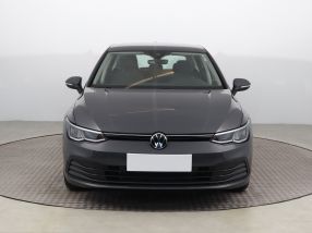 Volkswagen Golf - 2021
