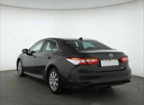 Toyota Camry - 2020