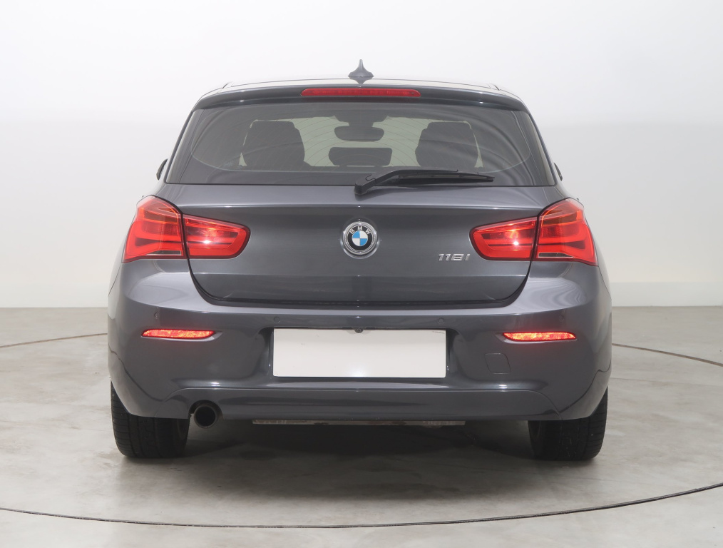 BMW 1