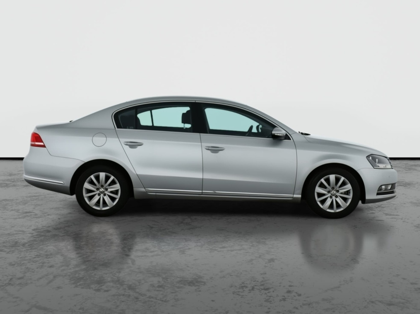 Volkswagen Passat, 2011