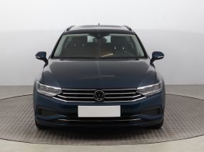 Volkswagen Passat - 2021