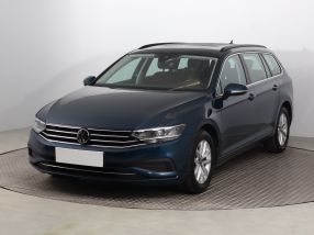Volkswagen Passat - 2021