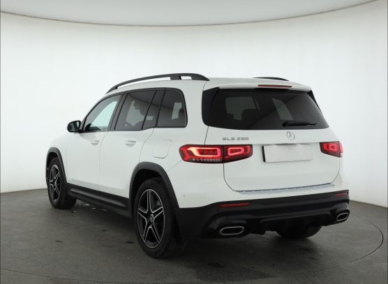 Mercedes-Benz GLB 250