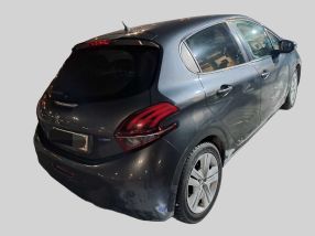 Peugeot 208 - 2016