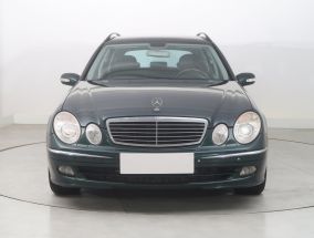Mercedes-Benz E - 2005