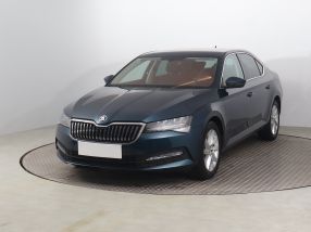 Škoda Superb - 2022