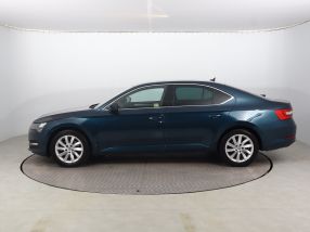 Škoda Superb - 2022