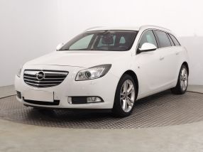 Opel Insignia - 2013