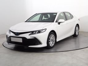 Toyota Camry - 2021