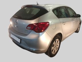 Opel Astra - 2014