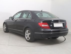Mercedes - Benz C - 2011